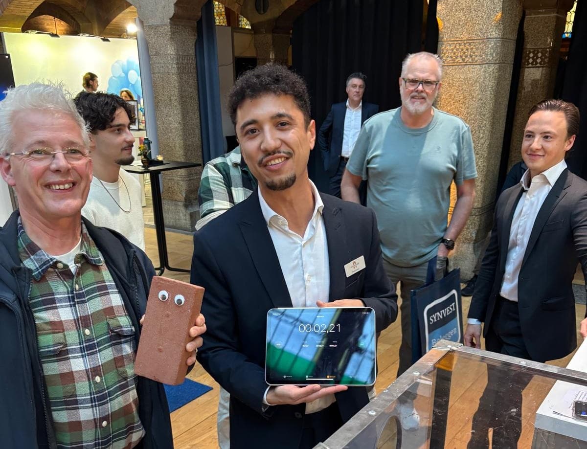 Article Header Image